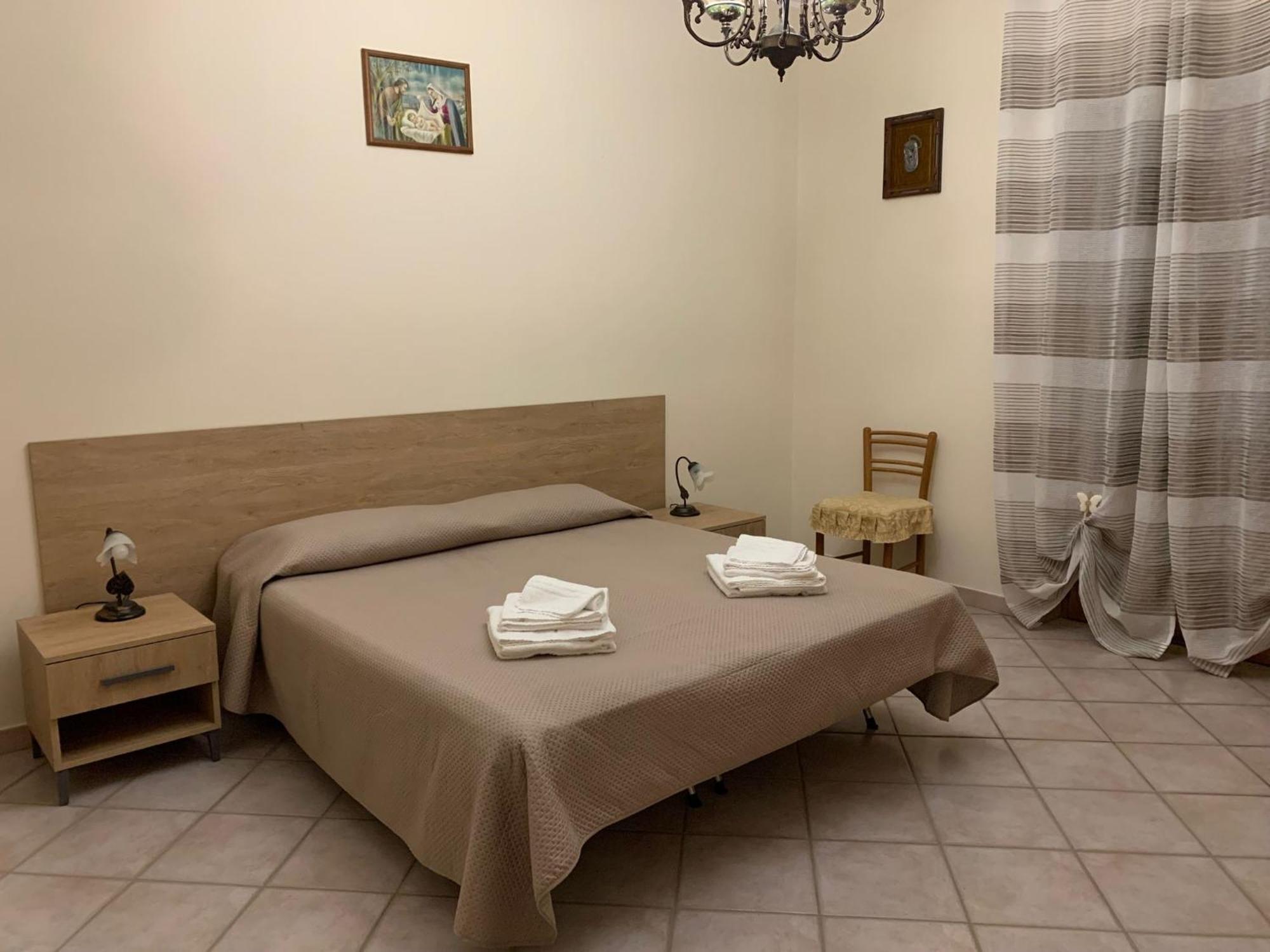 Casa Vacanze Villa Mariano Gangi Esterno foto