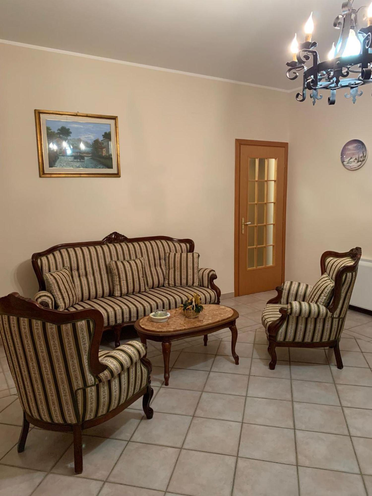 Casa Vacanze Villa Mariano Gangi Esterno foto